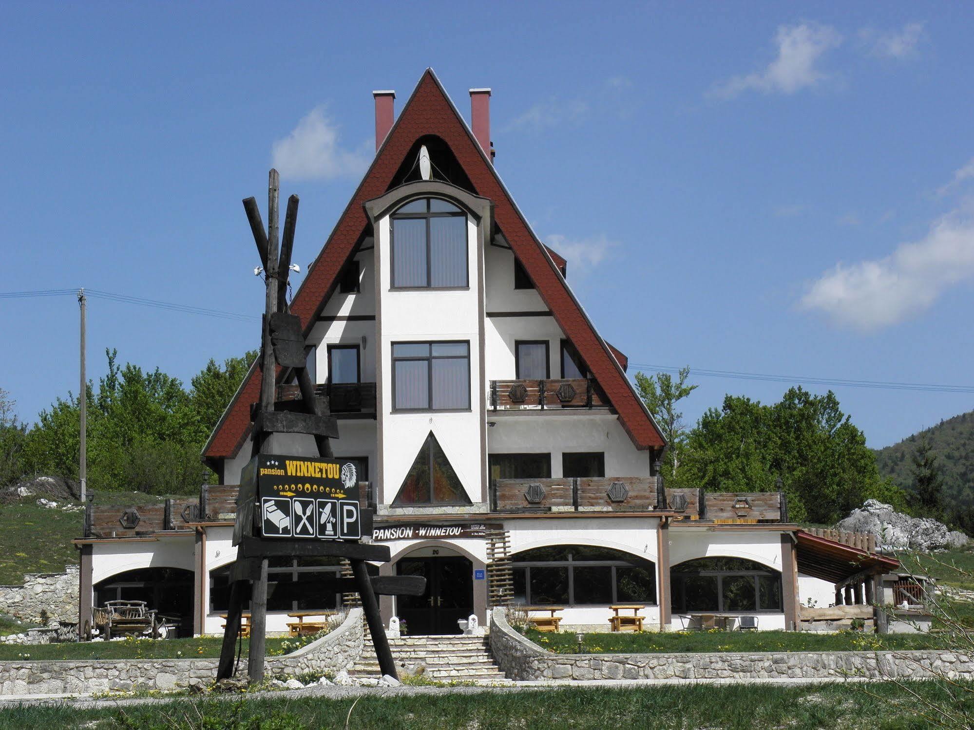 Pansion & Restoran Winnetou