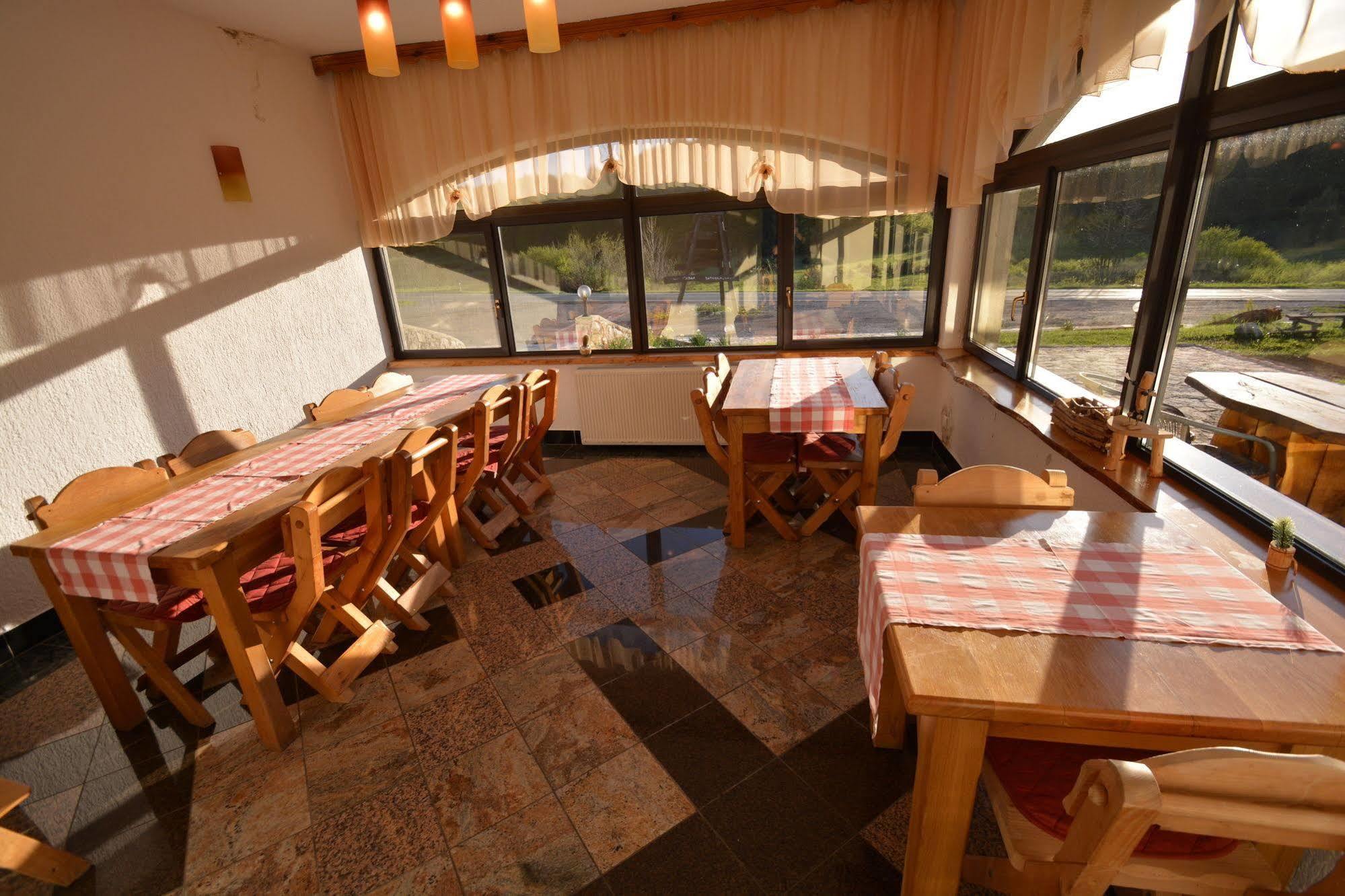 Penzion Pansion & Restoran Winnetou 3*